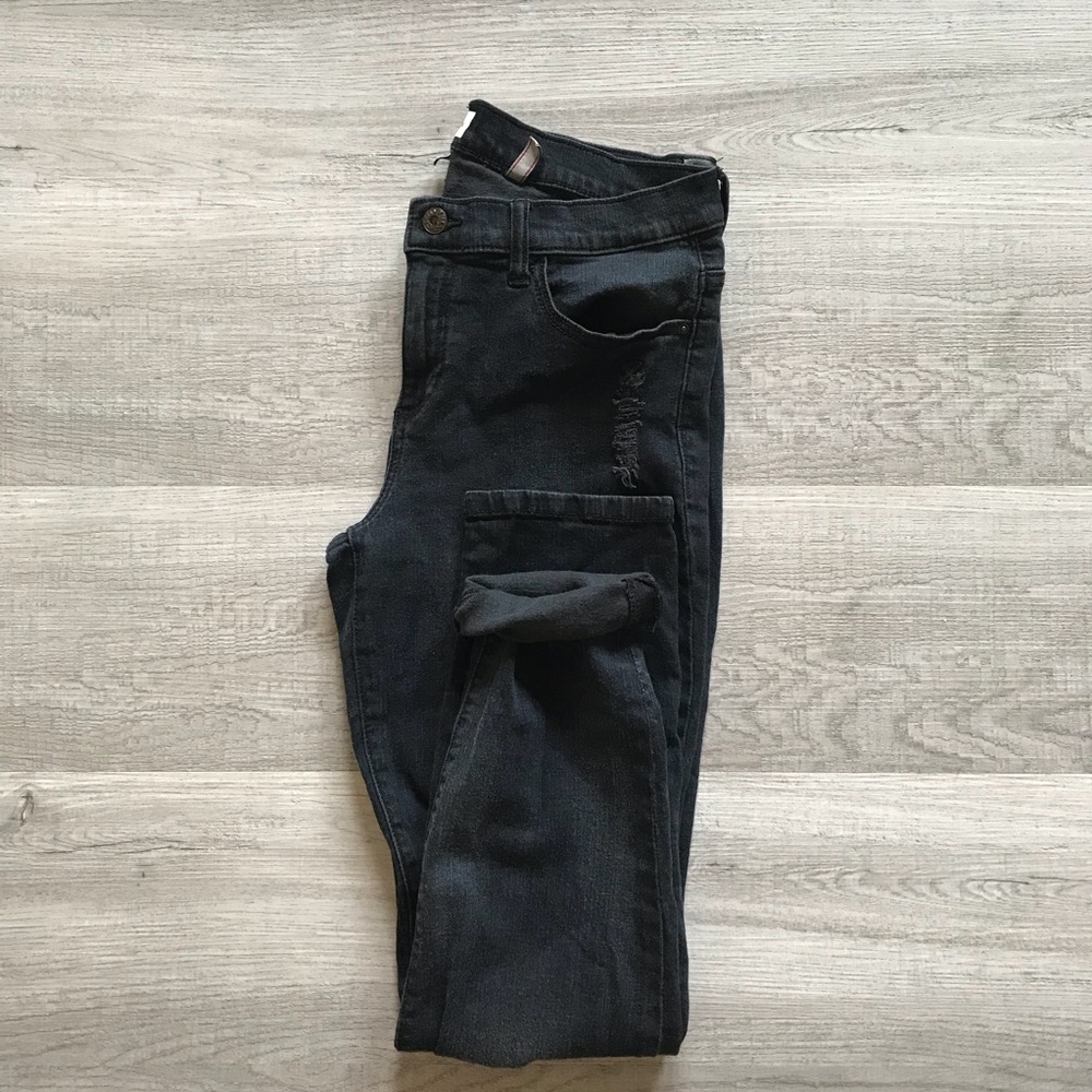 Black Distressed Jeans